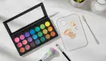 Die perfekte Make-up-Palette für Ihr Kostüm