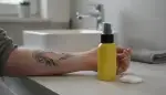 Fake Tattoos entfernen: So geht's