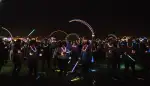 Knicklichter Party: Leuchtende Akzente setzen