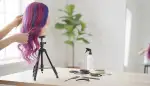 Nie wieder Wackelpartie: Der faltbare Perückenständer 120 cm für perfekte Frisuren